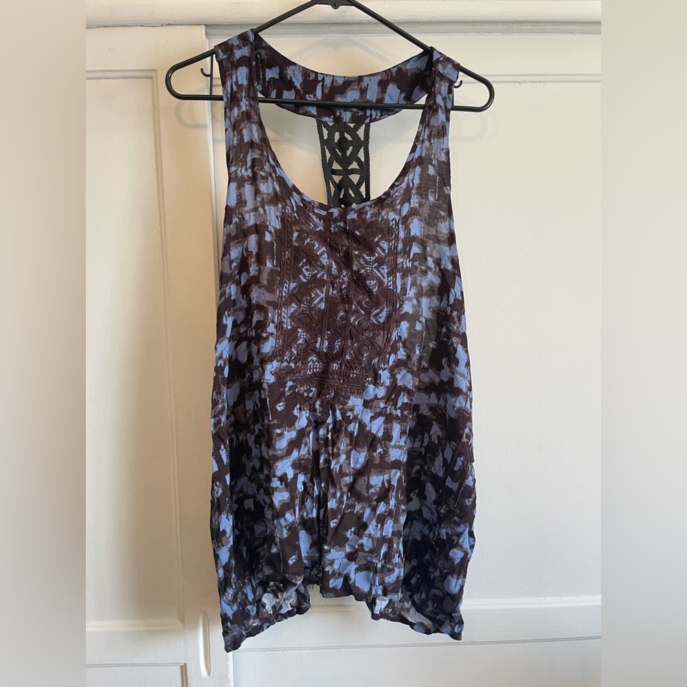 Blue and black print top